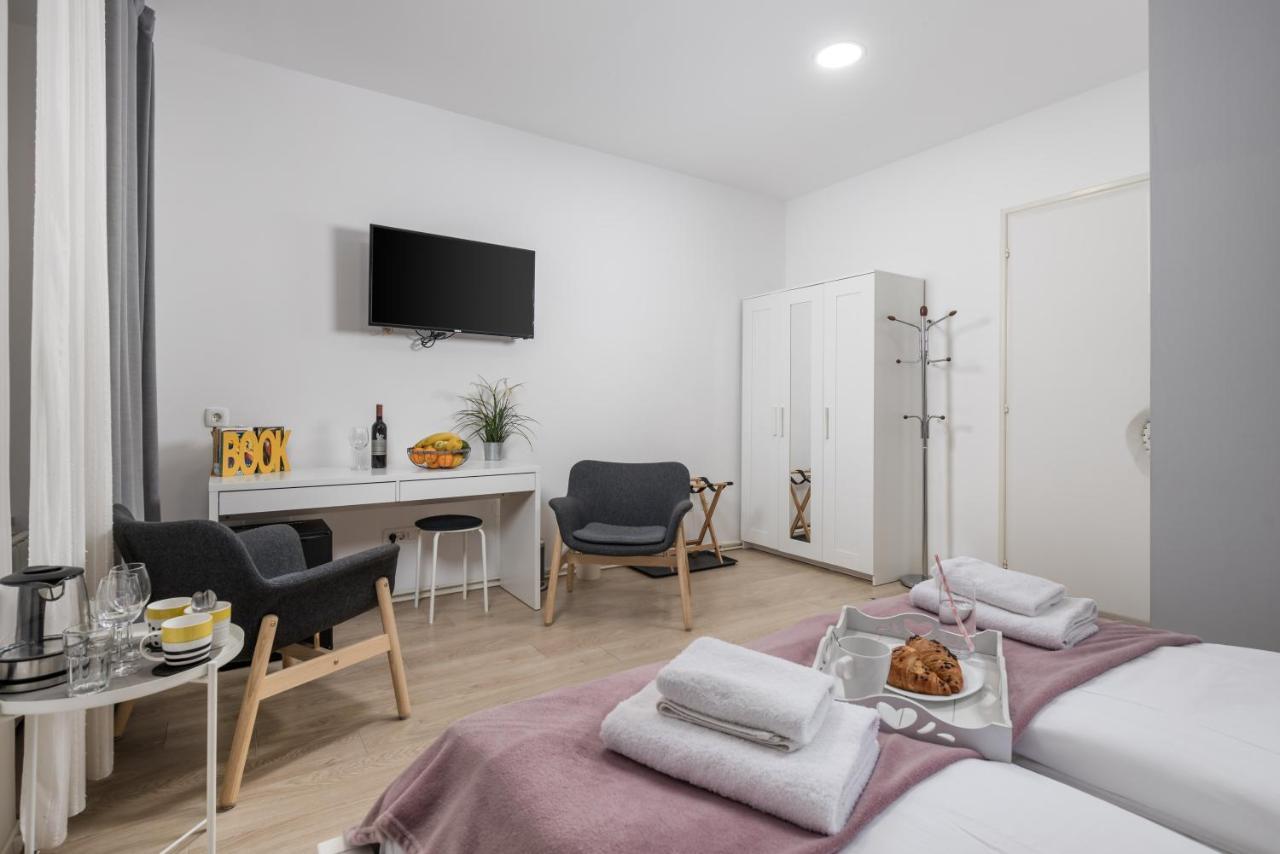 Delta Rooms 里耶卡 外观 照片
