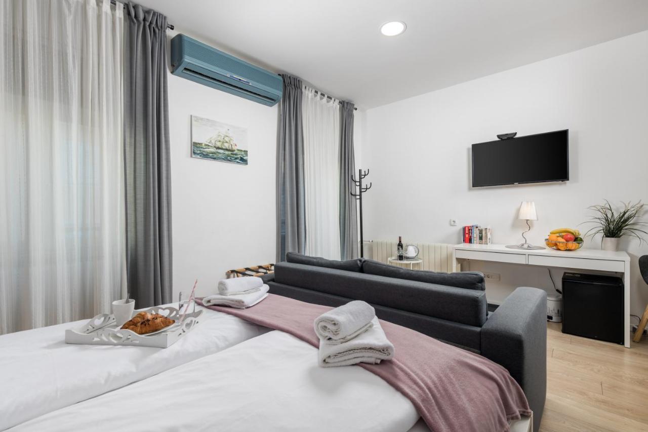 Delta Rooms 里耶卡 外观 照片