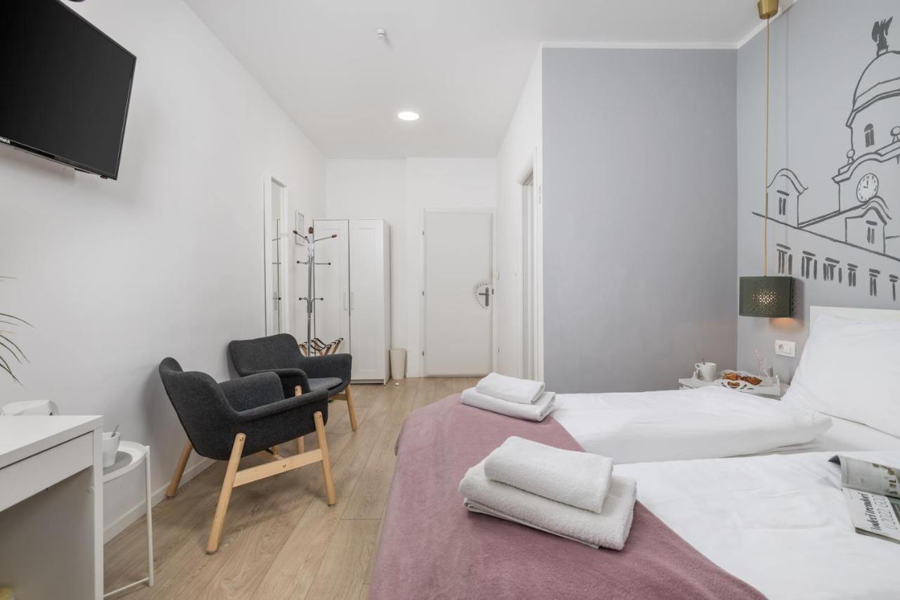 Delta Rooms 里耶卡 外观 照片