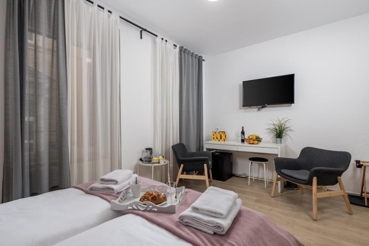 Delta Rooms 里耶卡 外观 照片